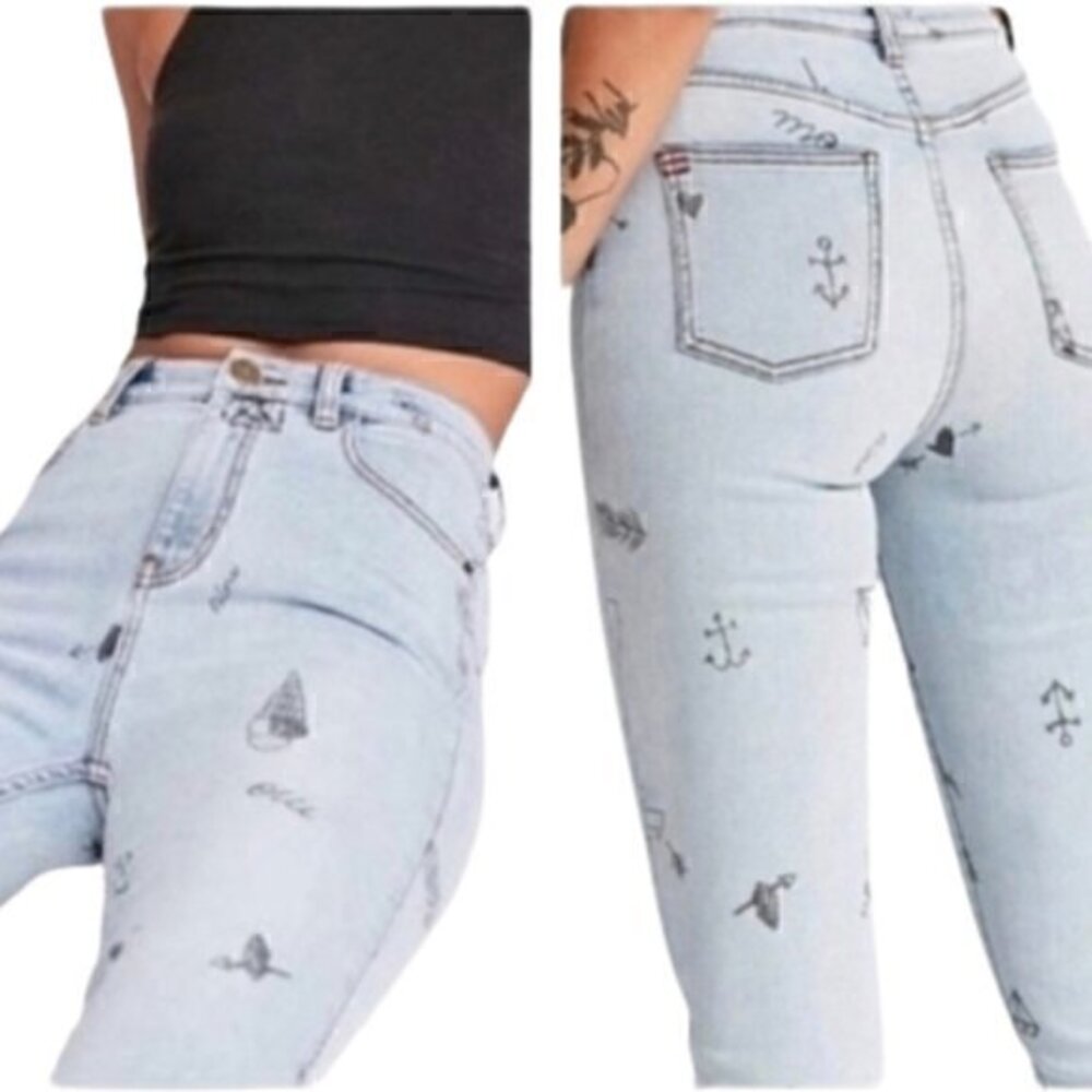 [BDG] Girlfriend High Rise Jeans - Size 25W